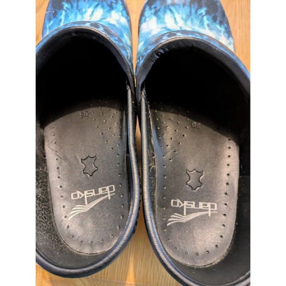 Dansko Womens Blue Tie Dye Professional Nurse Clogs Size 38 EU 7.5-8 US - Picture 9 of 9
